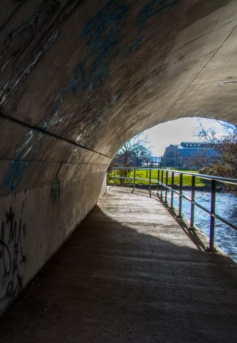 Tunnel over a pedestrian walkway